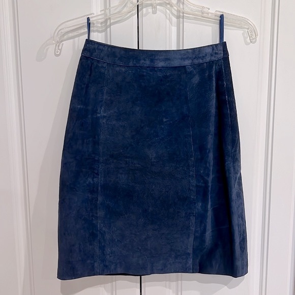 Vintage Blue Suede Skirt - Picture 2 of 11